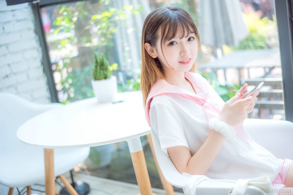 “但你会恨我，对吗？”吕布冷然道。